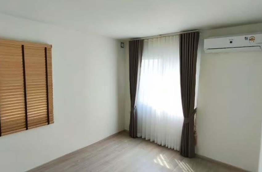 House with Shared Pool in Bangnatrad 